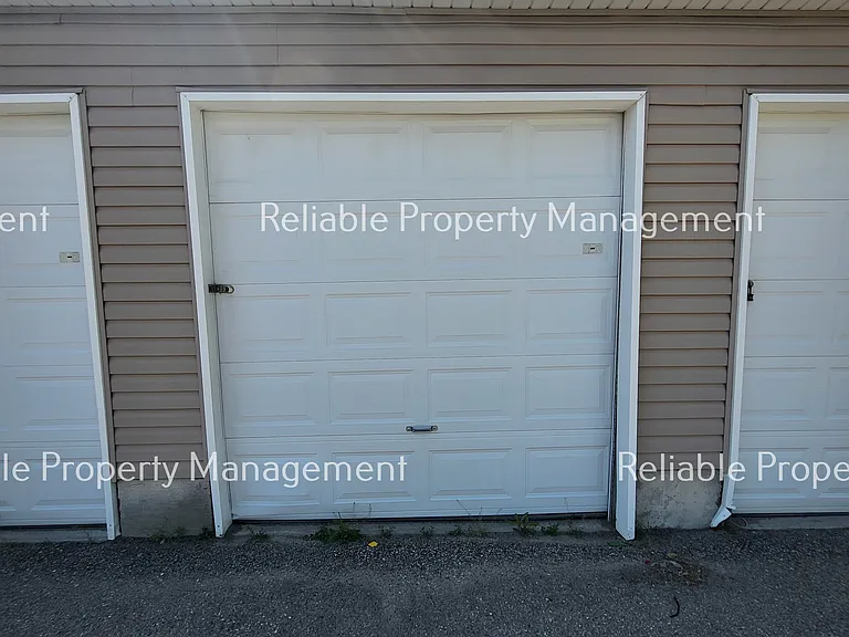 685 John Adams Pkwy #3 — Photo 8