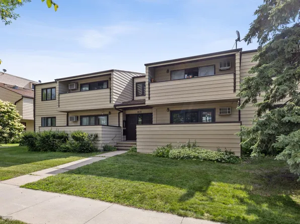 812 10th St S #B12, Fargo, ND 58103