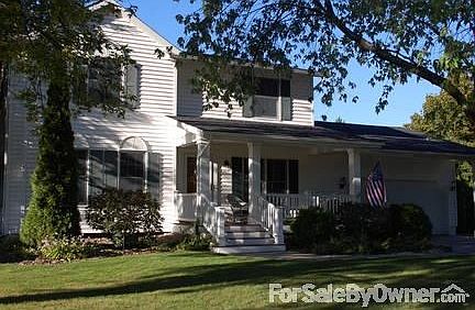 1st image of 3261 Canterbury Dr