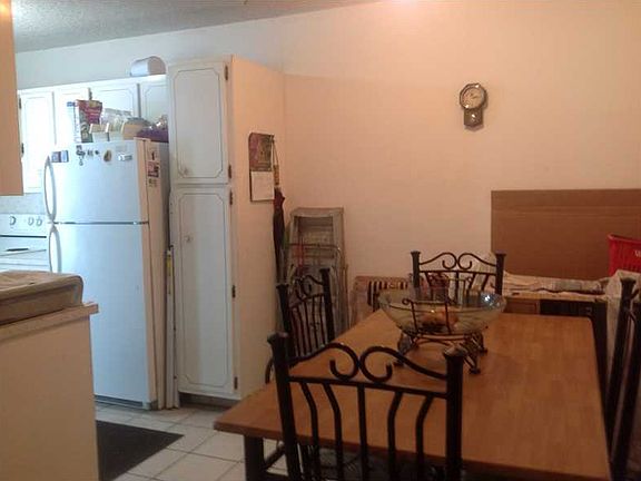2nd image of 713 Collins Ave APT 38