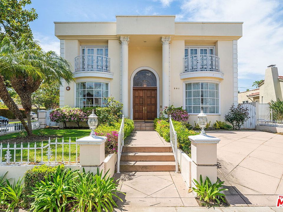 1st image of 301 N Palm Dr
