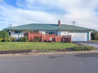 2663 Castle Dr, Springfield, OR 97477