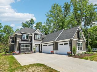 34345 Giovanni Ave, Willoughby, OH 44094