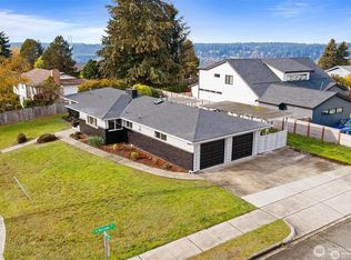 2456 N Narrows Dr, Tacoma, WA