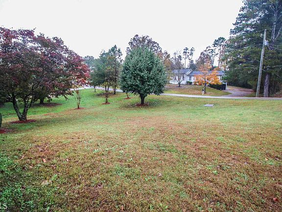 3rd image of 2931 Glenhaven Dr