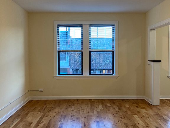 5th image of 343 Park Pl #7