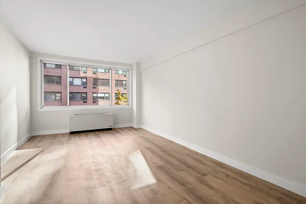 Rented by Stonehenge NYC LLC | media 2