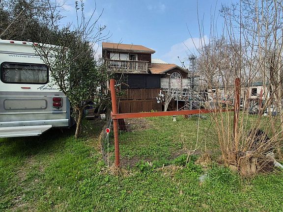 4th image of 7573 W Bernard Rd