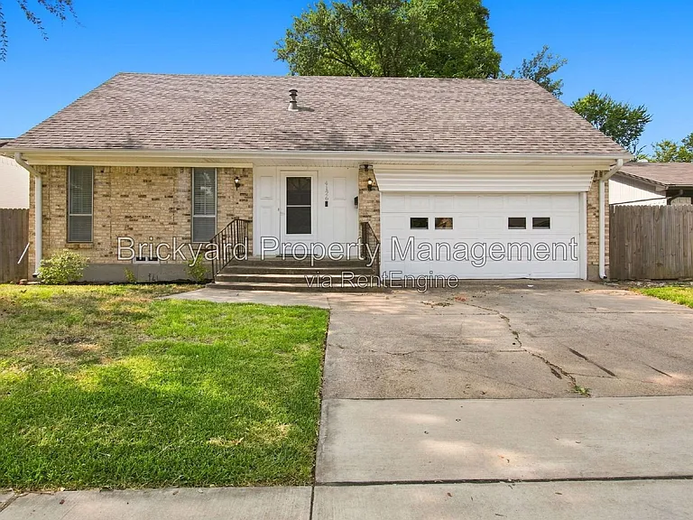 4126 Justice Ln — Photo 1