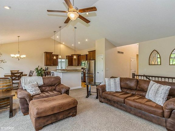 5th image of 785 Chukar Cir