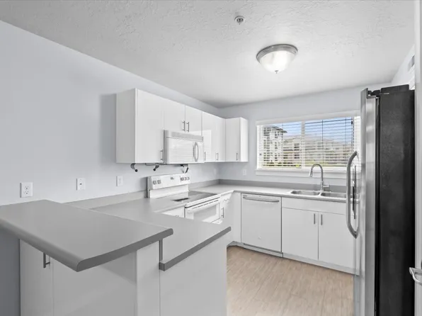 1004 N 1090 W Unit 67, Orem, UT 84057
