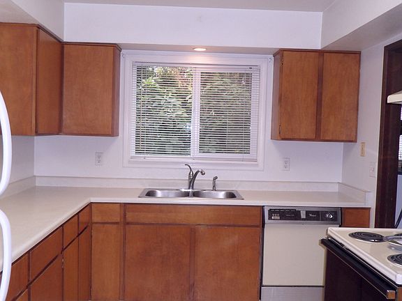 5th image of 1201 N 7th Ave APT A