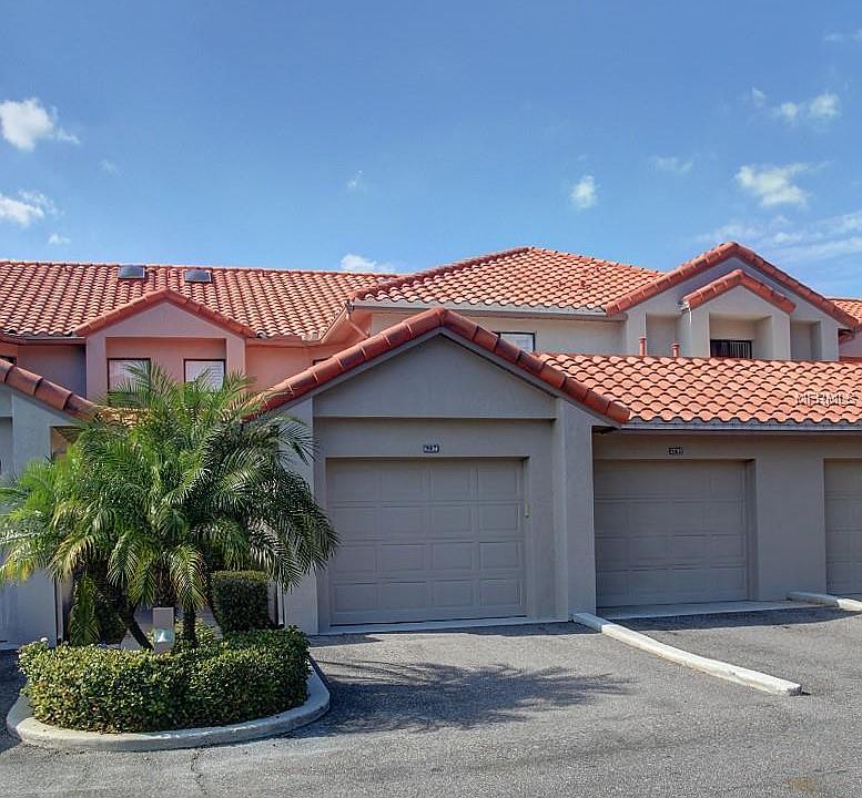 1st image of 907 Royal Palm Cir
