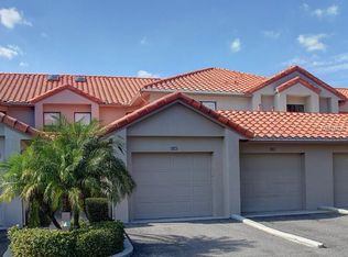 907 Royal Palm Cir, Winter Haven, FL 33884
