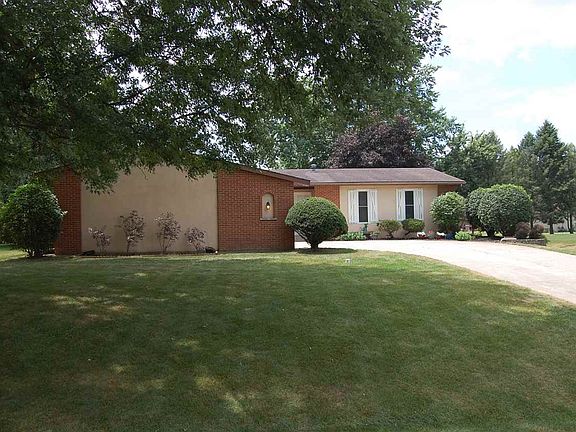 3rd image of 58123 Gary Dr