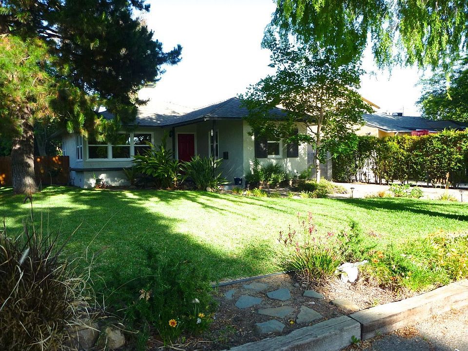 1st image of 6216 Farmdale Ave