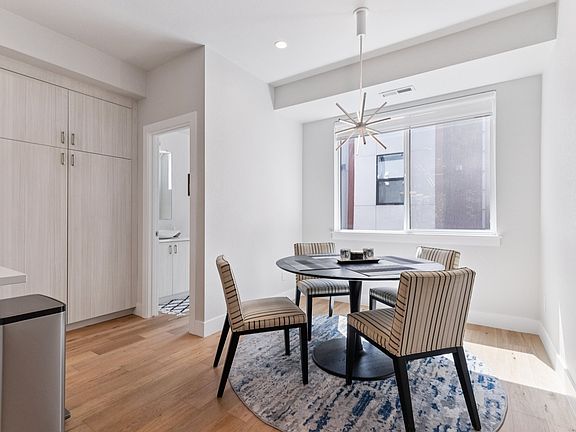 5th image of 2350 Tremont Pl #8