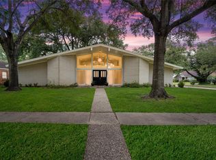 8502 De Moss Dr, Houston, TX 77036