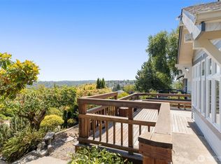 4017 39th Ave SW, Seattle, WA 98116