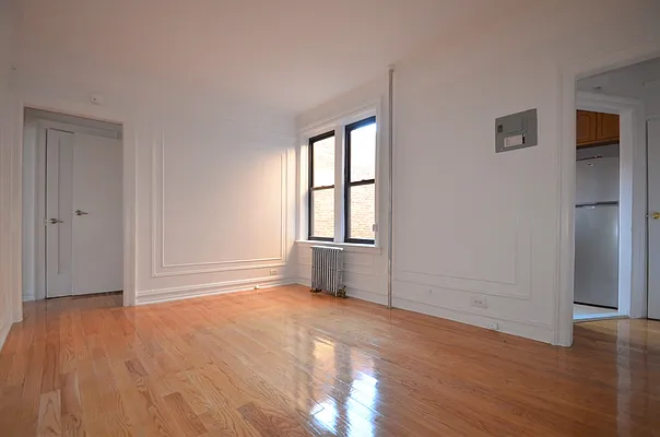 Rented by CITY SKYLINE REALTY INC | media 24