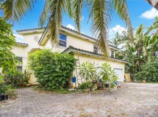 8930 SW 68th St, Miami, FL 33173