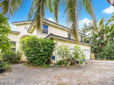 8930 SW 68th St, Miami, FL, 33173