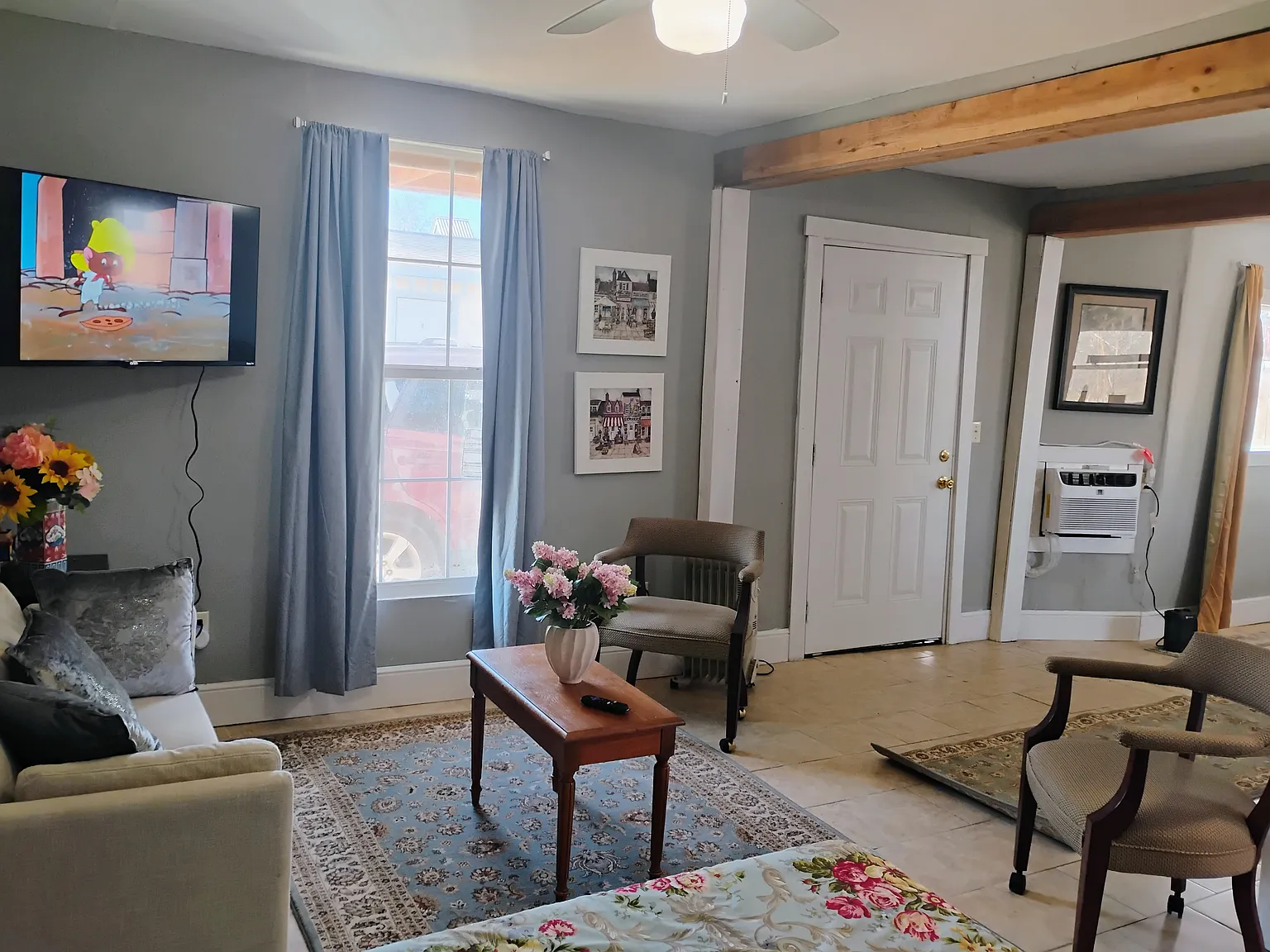 2 bed, 698 sqft, $950 — Photo 1