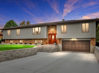 22W366 Juniper Dr, Medinah, IL 60157