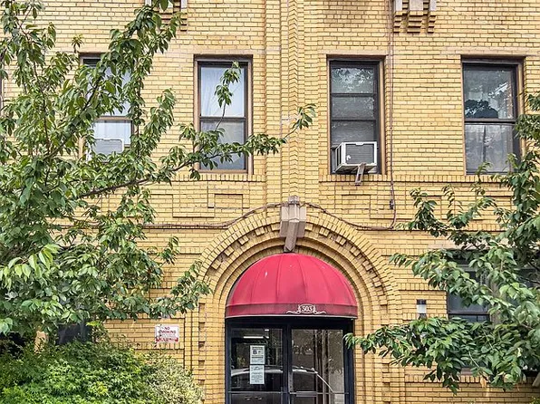 303 Avenue S, Brooklyn, NY 11223