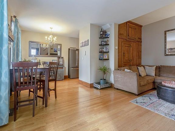 2nd image of 19 North St #C