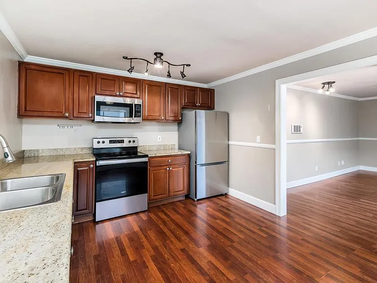 3215 Midway Dr #703 — Photo 19