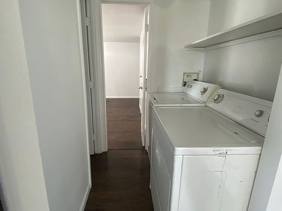 5th image of 354 N El Mirado Ln
