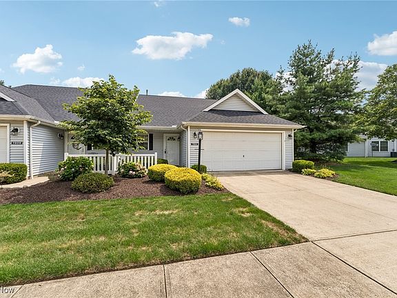 2nd image of 7211 Lilac Ct