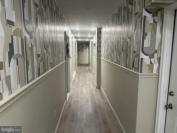 2nd image of 132 E Main St #1-D