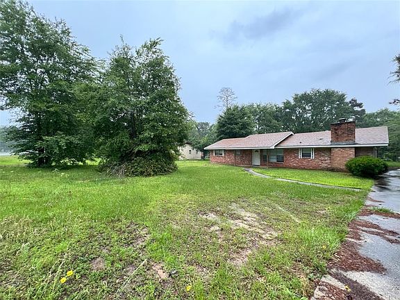 2nd image of 903 Us Highway 190 W