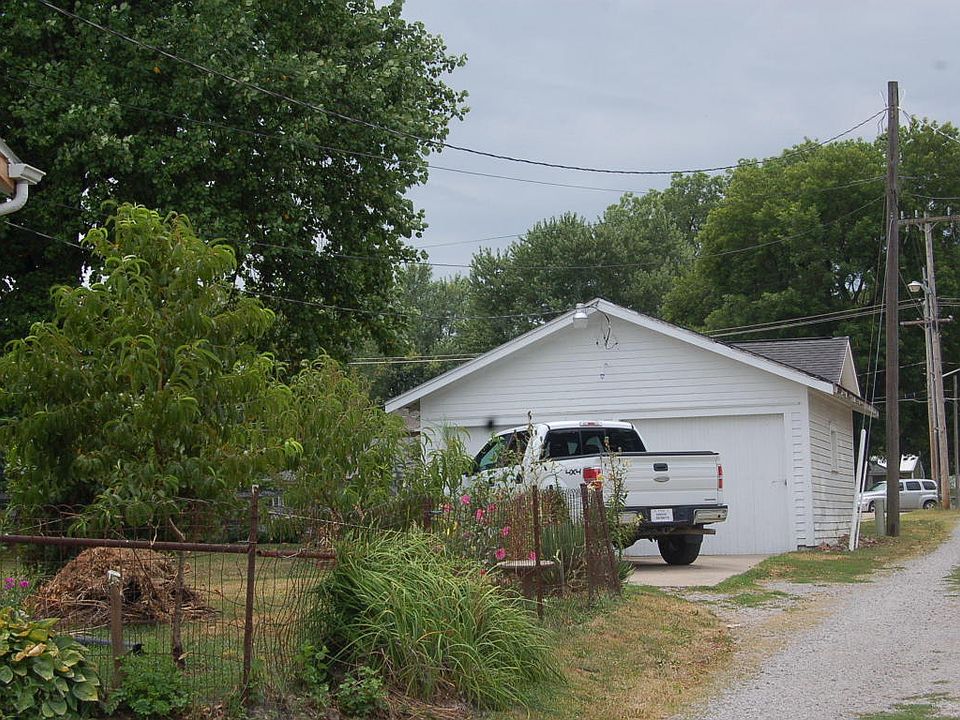 2nd image of 769 S English Ave
