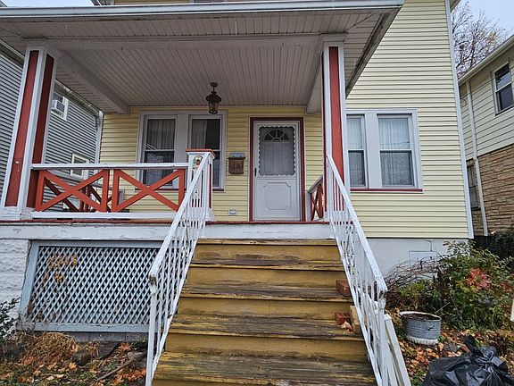 2nd image of 915 Harrison Ave