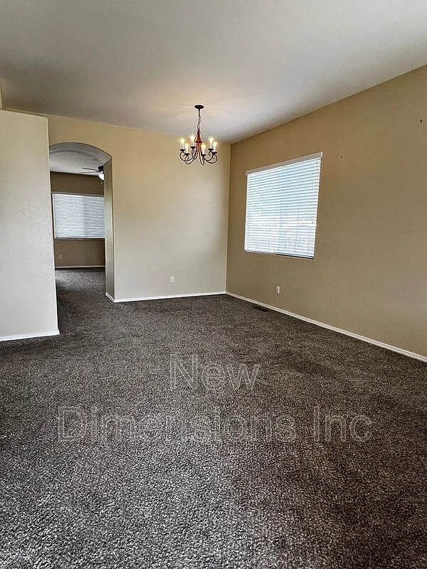4 bed, 2.0 bath, 1676 sqft, $2,775 — Photo 2