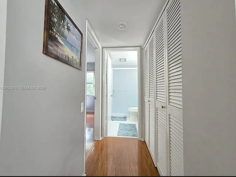 1103 Bahama Bnd #H2 — Photo 7