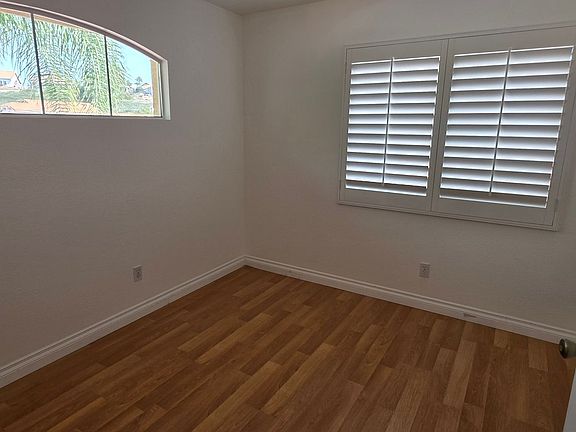 4th image of 40008 Daphne Dr