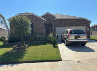 840 Lemongrass Ct, Fort Worth, TX 76131