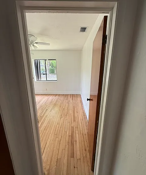 1545 Mantua Ave — Photo 13