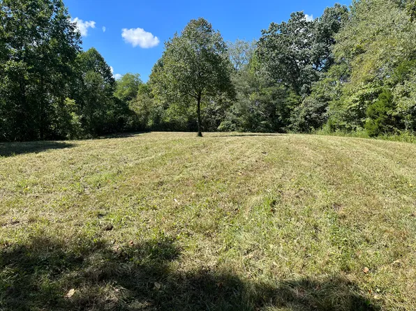 885 Log Lick Rd, Winchester, KY 40391