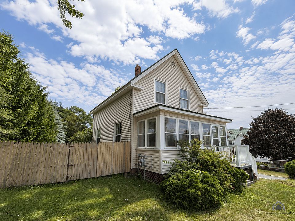 1st image of 2 Britt St