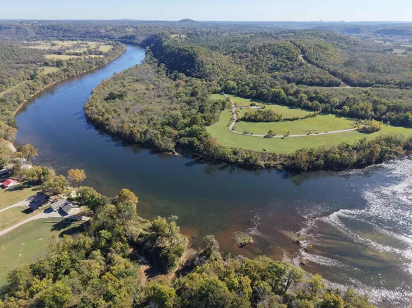 Sheid Rd, Norfork, AR 72658