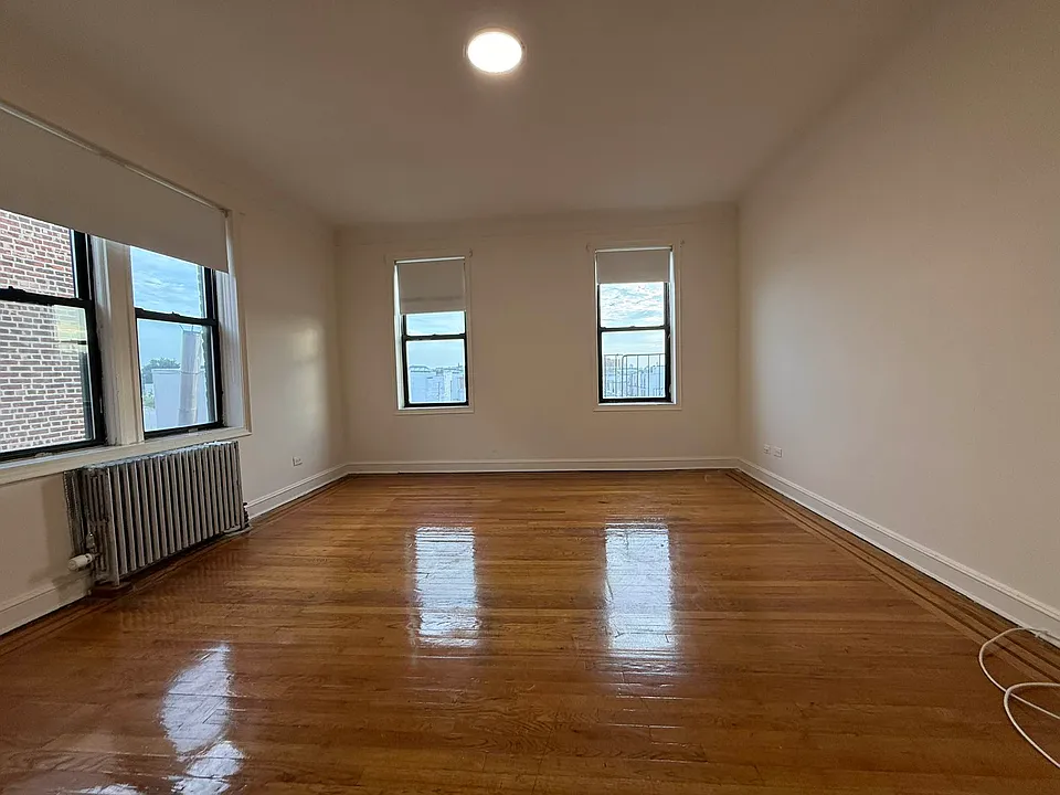 48-16 30th Ave #4J