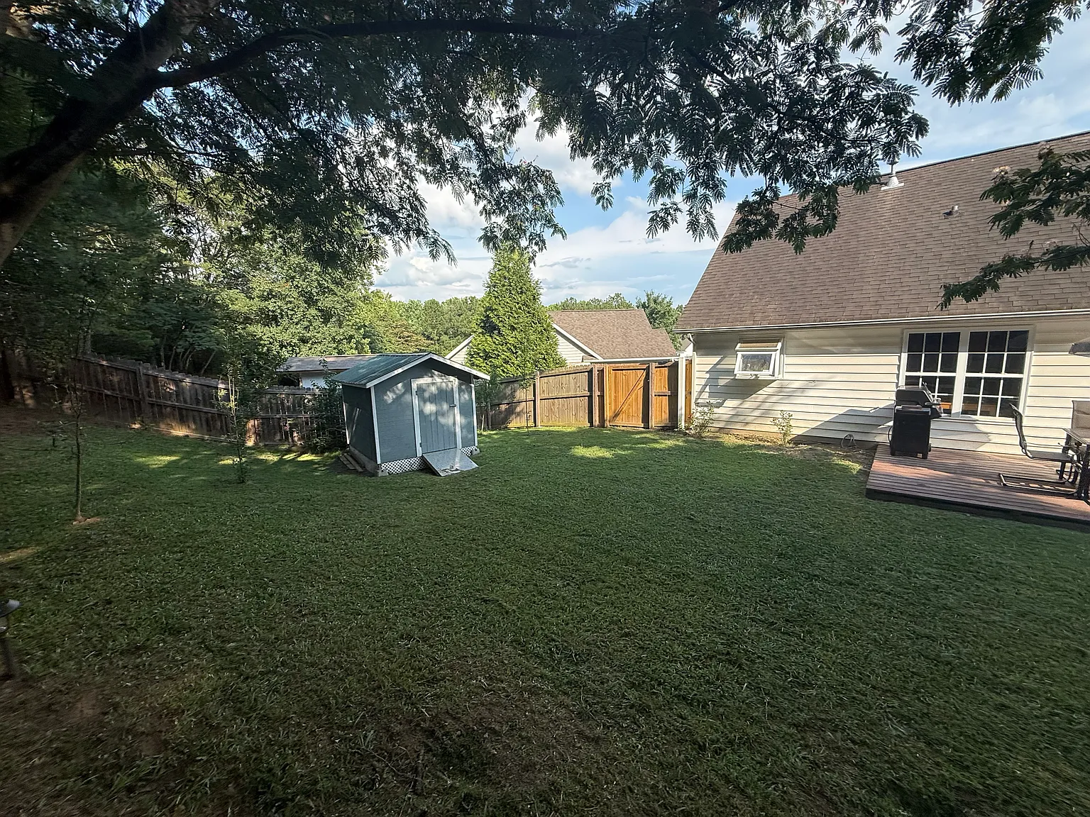 4 bed, 2000 sqft, $2,400 — Photo 4
