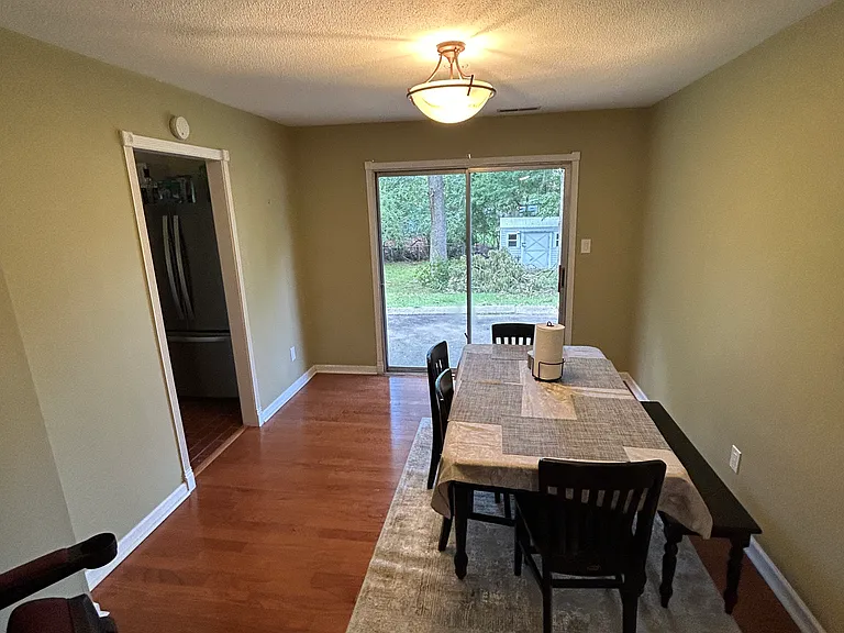 108 Thames Dr #2 — Photo 2