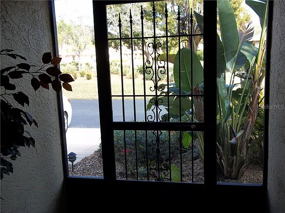 5th image of 2718 Lancaster Dr #0