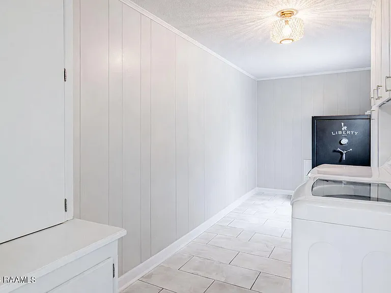 1055 Eddie Ray Rd — Photo 14